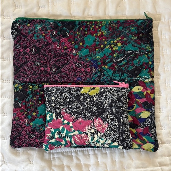 Mommajsews Handbags - Floral Quilted Pouch Set